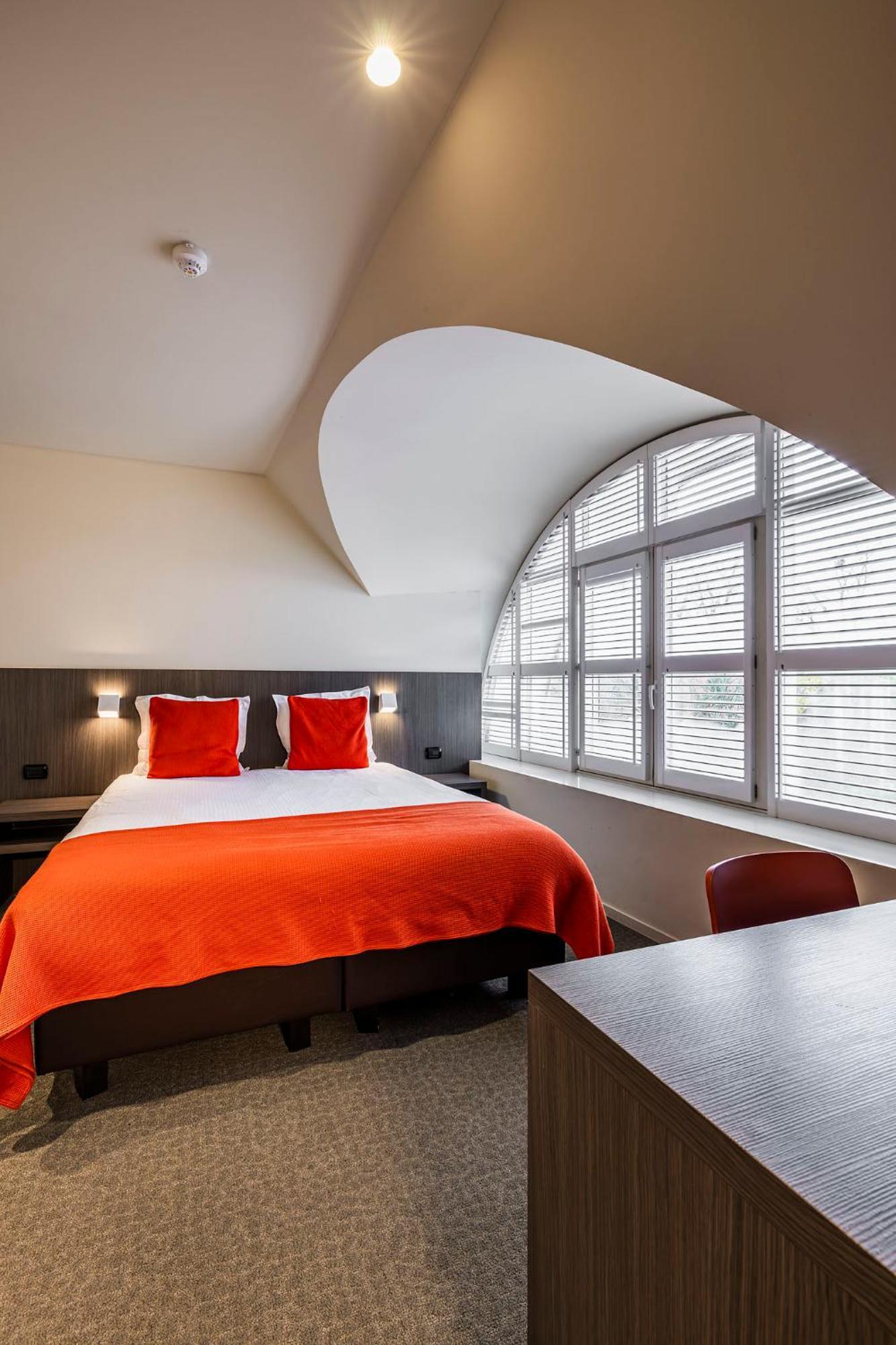 Square Hotel Kortrijk Kültér fotó